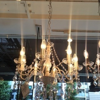 シャンデリア 新品未使用 白
