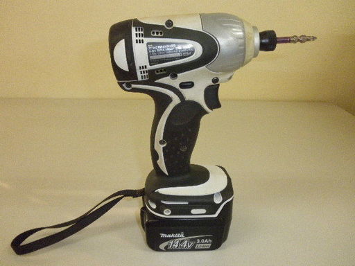 値下げしました）マキタ・充電式インパクトドライバ・14．4v  