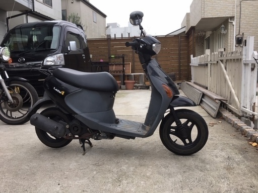 美車 SUZUKI アドレスV125 ホワイト セル始動 GIVI鍵付き ヘルメット