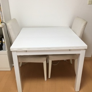 IKEAダイニングテーブル&チェアー2脚