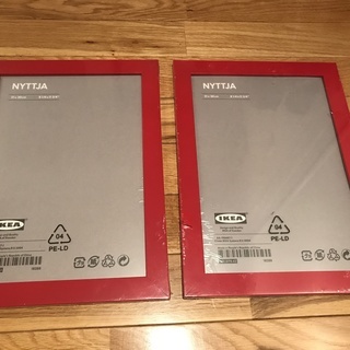 IKEAの赤いA4サイズフォトフレーム　２枚セット　新品未開封