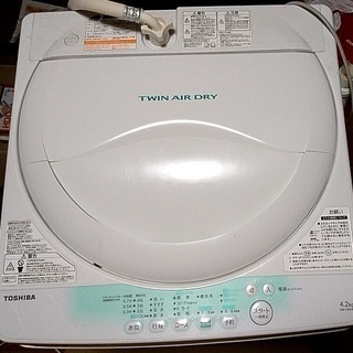  TOSHIBA洗濯機4, 2㎏　1人暮らし用　2013年製