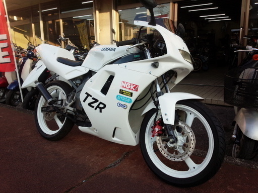 NO.2422　ＴＺＲ５０Ｒ　水冷２サイクル　６速ギヤ　セル付き　チャンバー付き　☆彡