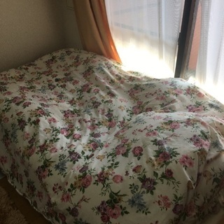 無印 シングルベッド 羽毛布団、枕二個