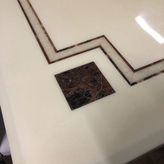 高級大理石 食卓テーブル 14万8千円を破格値で行きます！