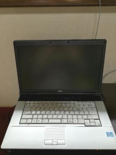 富士通　ノートパソコン