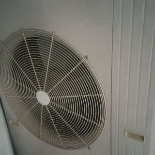 床置業務エアコン1台