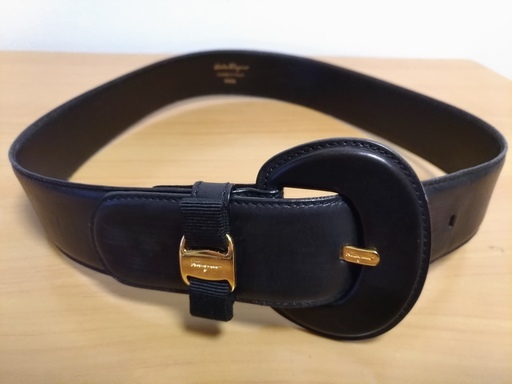 【極美品】Salvatore Ferragamo ベルト ヴァラリボン 4598 極美品】Salvatore Ferragamo ベルト ヴァラリボン 4598 - メルカリ