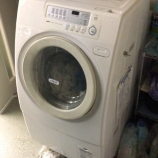 ななめドラム式洗濯乾燥機、取りに来れる方に差し上げます。