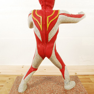 7292　御影石　ウルトラマン　石像　オブジェ　彫刻　置物　高さ65.5ｃｍ　重量32ｋｇ　アントレ