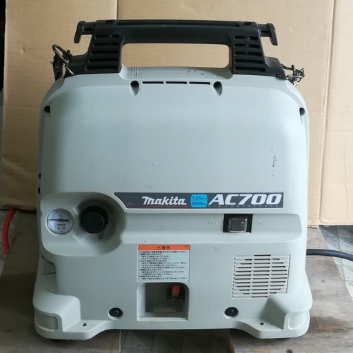 軽量12Kg　コンプレッサー　マキタ　ポイント付
