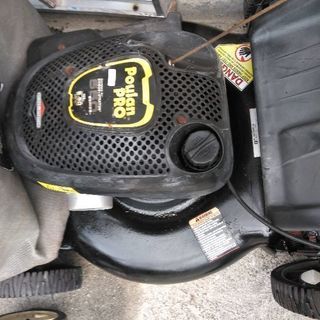 アメリカ製バケット付き芝刈り機5馬力