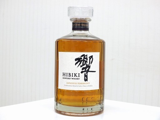 響　ウイスキー　サントリー　洋酒　700ml