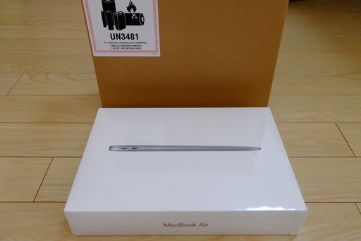【新品未開封】MacBook Air 13.3インチRetinaディスプレイ MRE82J/A