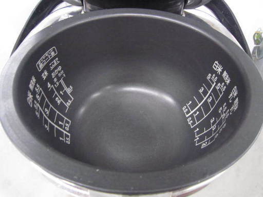 TOSHIBA真空ポンプ搭載炊飯器　 5合炊き