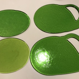 HUMPPILA FINLAND の 緑のガラスプレート　4枚セット