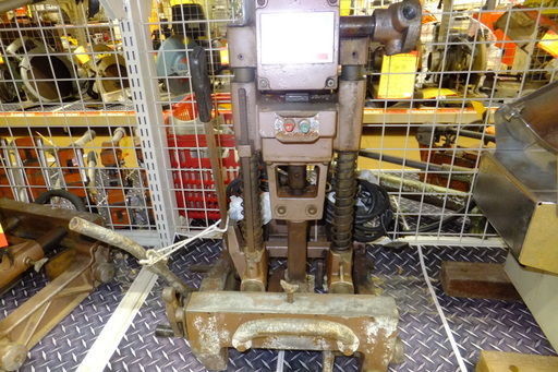 【引取限定】【戸畑店】東和　DM-18　カクノミ
