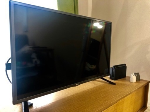 LG 32型Full HDスマートテレビ 2015年製