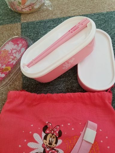 ミニーちゃんの2段お弁当箱 未使用品 Ako 練馬の食器 その他 の中古あげます 譲ります ジモティーで不用品の処分
