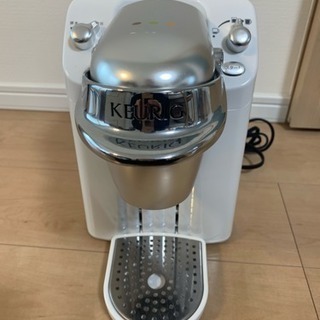 キューリグ  コーヒーお茶メーカー