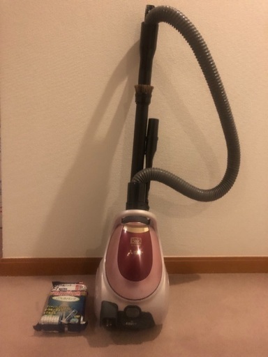 三菱電機の掃除機格安でお譲りします（紙パック付）