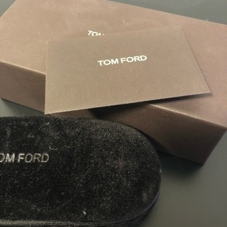 tomford サングラス ブルーレンズ