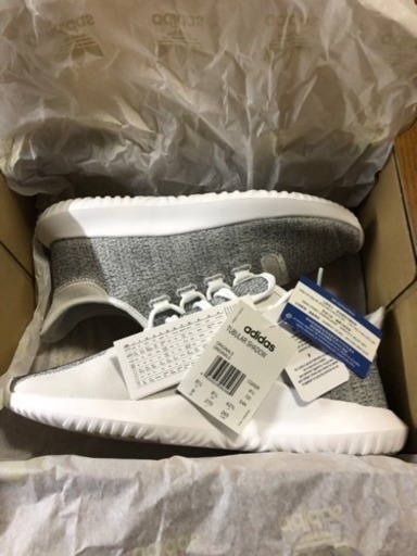 スニーカー adidas TUBULAR SHADOW