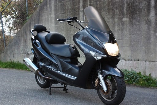 実働好調 マジェスティ１２５ＦＩ LPRSE 整備済 外装新品 社外マフラー他 全国陸送可