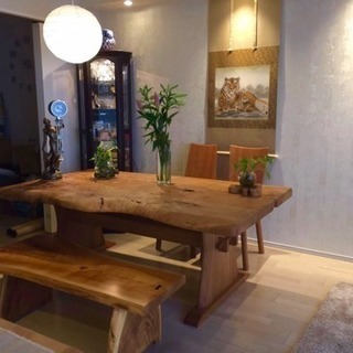 一枚板ダイニングテーブル(栃トチ)、ベンチ、無垢木の椅子二脚セット
