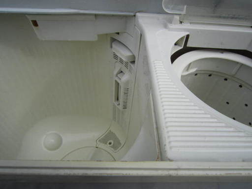 SANYO二槽式洗濯機２．５キロ