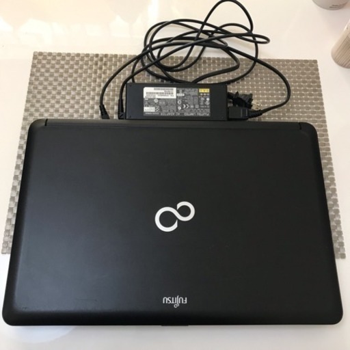 ノートパソコン FUJITSU LIFEBOOK