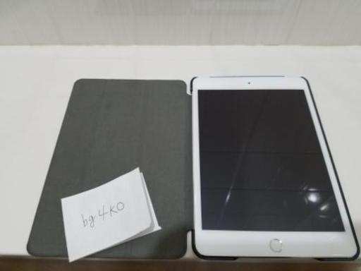 綺麗なiPadmini4Wi-Fiモデルです。