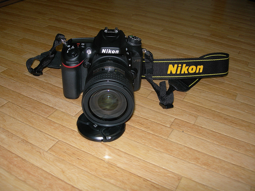 NIKON 一眼レフ　D7100