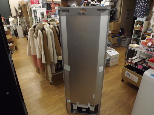 美品　SHARP シャープ  プラズマクラスター搭載　SJ-PD27D ２０１８年製　2ドア冷蔵庫　ホワイト　(271L・右開き)　札幌　西岡店