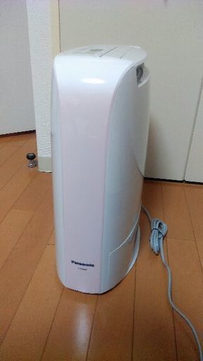 【美品】パナソニック 衣類乾燥除湿機 デシカント方式 ~14畳 F-YZM60