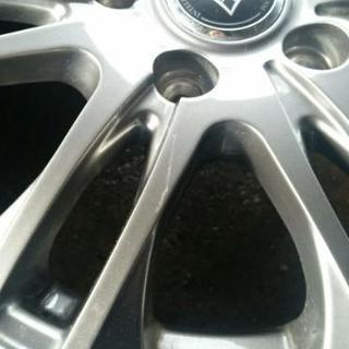 スタッドレスタイヤ アルミホイル付き