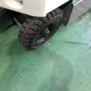 中古バッテリーフォークリフト