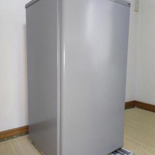 1ドア冷蔵庫（SANYO製）