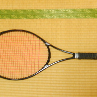 硬式用テニスラケット(中古品）