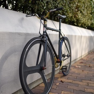 【12/17まで引き取り限定★】シンプルおしゃれ　ピストバイク ブラック おまけ付き 大阪 良品