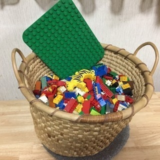 LEGOブロック カゴにいっぱい