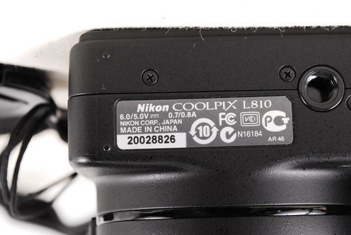 7459　美品　Nikon デジタルカメラ COOLPIX L810　2GB SDカード　ケース付　アントレ