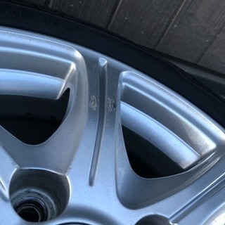 175 65R15 スタッドレスタイヤ 4本ホイールセット AQUA などの 175 65R15 スタッドレスタイヤ 4本ホイールセット AQUA などの