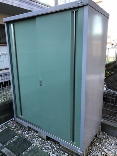 イナバ物置き