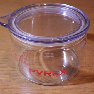 PYREXガラス保存容器