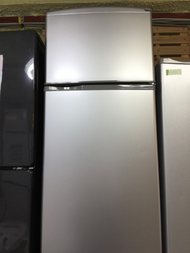 【送料無料・設置無料サービス有り】冷蔵庫 2016年製 AQUA AQR-111E(S)① 中古