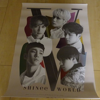 韓国で購入したSHINEEのポスター