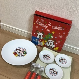 【新品未使用】クリスマスお皿セット※値下げ！