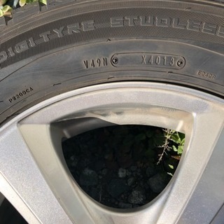 中古スタッドレスタイヤ195/65R15 910