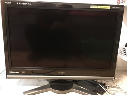 シャープAQUOS32型テレビ